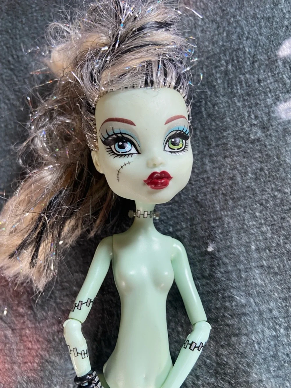 monster high Frankie Stein Original Doll w/out outfit